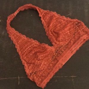 NWOT Victoria’s Secret Lace Halter Bralette Size M